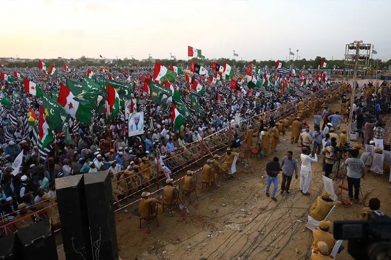 Pakistan’da hükümet karşıtı protesto