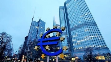 Avrupa Merkez Bankası faiz ve 'pandemi varlık alımı miktarını' sabit tuttu