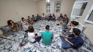 Çukurca'da vatandaşlar festival için gelenleri evlerinde misafir ediyor