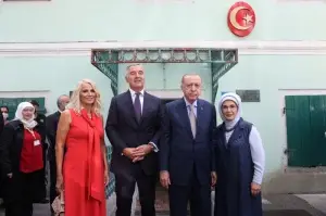 Cumhurbaşkanı Erdoğan, eski Osmanlı Sefaret Binası’nı ziyaret etti