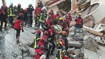 Gaziantep'te 2 ad depremden 76 vakit sonradan enkazdan kurtarıldı