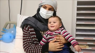 Gaziantep'te depremde enkazdan çıkarılan anne ile bebeği, 8 gündüz sonradan kavuştu
