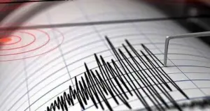 İran’da 5.2 büyüklüğündeki depremde 10 kişi yaralandı