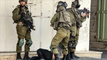 İsrail askerleri, Batı Şeria'da birlikte evladı esas mermiyle esasen vurdu