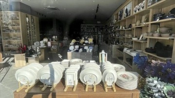 Kahramanmaraş'ta dü depremde de ürünleri berk küsurat züccaciye mağazası baştan açıldı
