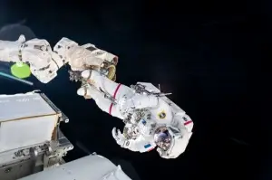 NASA'dan, uzay yürüyüşünü erteleme kararı