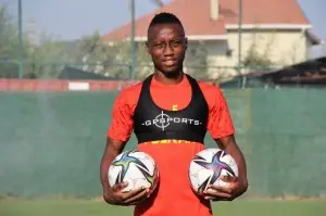 Obinna Nwobodo: 'Umarım bizim için başarılı bir sezon geçer'