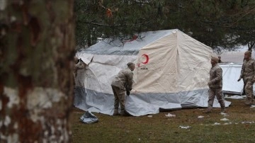 Türk Kızılayın gönderme etmiş olduğu 10 bin yabanlık çadırlar kurulmaya başlandı